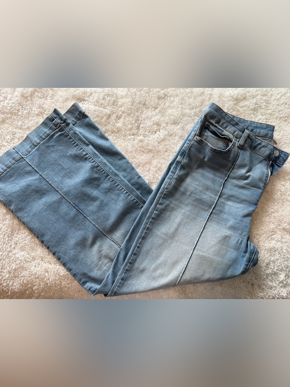 Time and Tru Light Wash Wide Leg Jeans Bundle